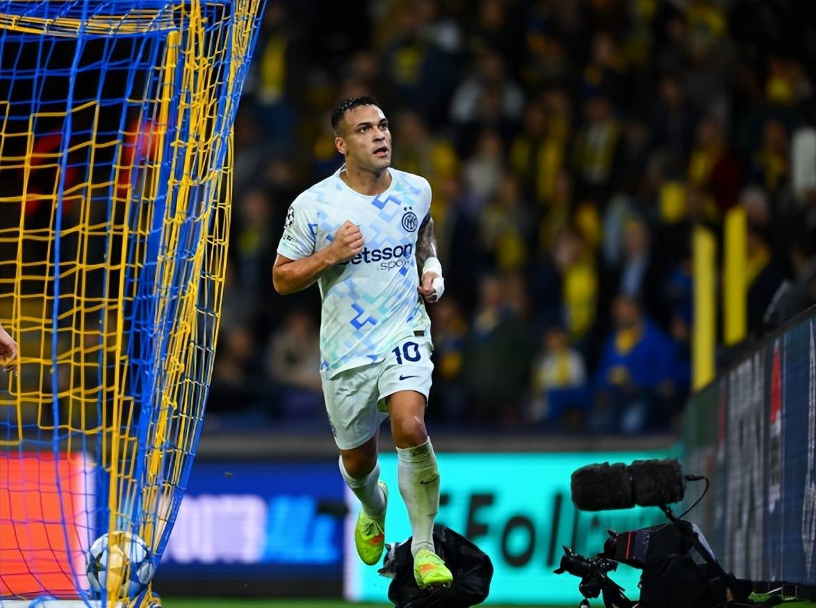 意甲赛前走向成谜，马德里竞技更衣室发声，态度坚定，心理建设被强调(谁在马德里竞技踢球)