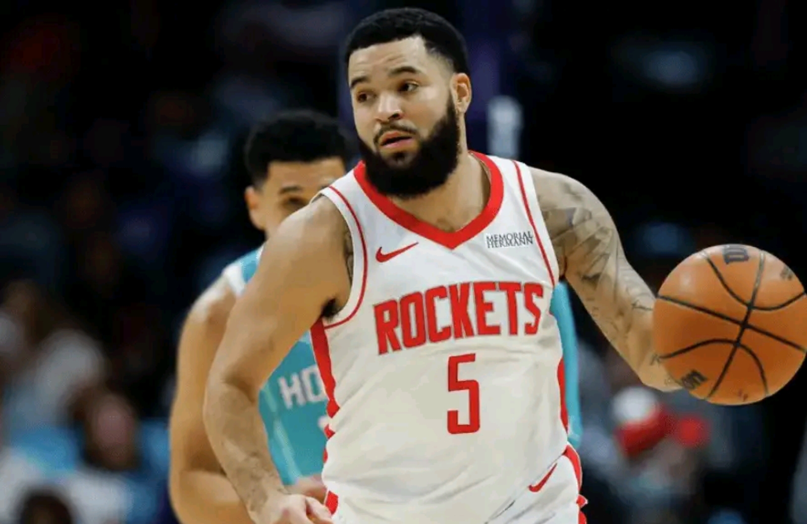 爱游戏体育下载 -夏洛特黄蜂国际比赛日绝杀压哨，志在CBA常规赛名次提升，气氛紧张，资深球员宣示担当的简单介绍